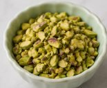 ¼ cup chopped pistachios