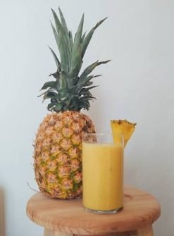 Fresh pineapple juice