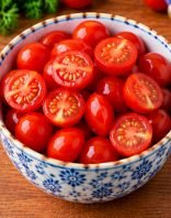 Cherry tomatoes – 1 cup