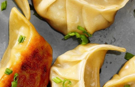 Pork & Chive Pot Stickers – Crispy, Juicy Asian Dumplings