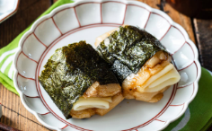 Isobeyaki Mochi with Cheese