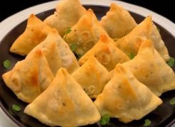 Beef Singara (Gorur Mangsho)