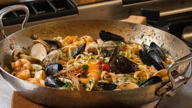 Seafood Linguine | Garlic Butter Pasta Loaded with Fresh Seafood