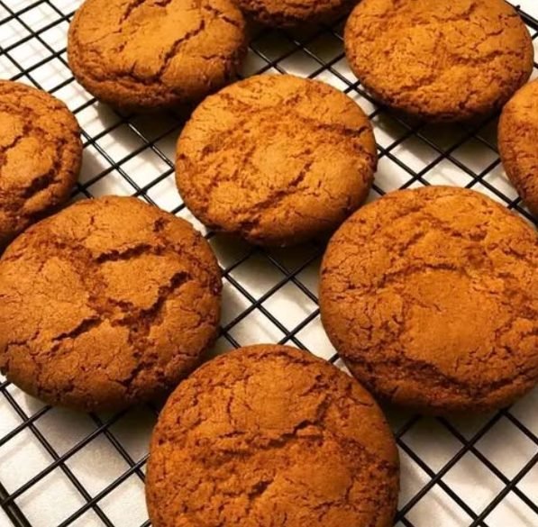 Ginger Biscuits | Warm, Spiced and Crispy Classic Treat