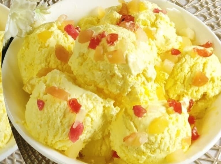 Saffron Ice Cream | Rich, Aromatic and Luxuriously Creamy Dessert