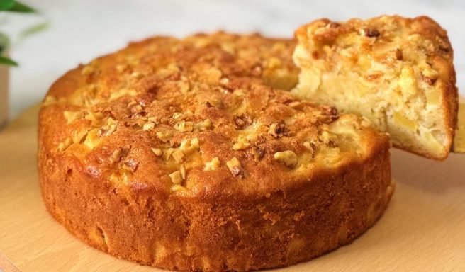Apple Cake Recipe | Soft, Moist & Cinnamon-Spiced Homemade Cake