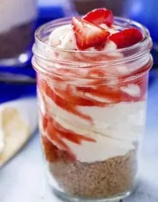 Strawberry Cheesecake Sundae Pots