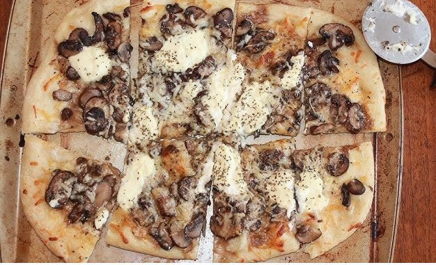 Mushroom Truffle Pizza Recipe | Gourmet, Earthy & Luxuriously Creamy Pizza