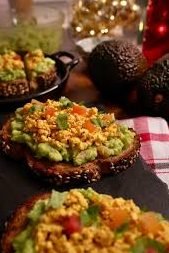 Avocado & Paneer Toast – Healthy & Delicious