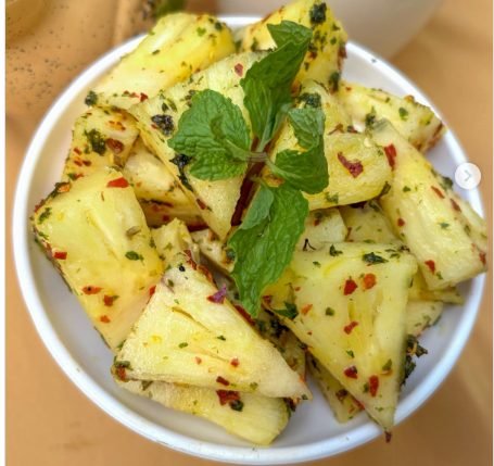 Pineapple Mint Salad | Fresh, Tropical and Refreshingly Sweet Summer Salad Delight