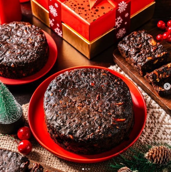 Plum Spice Cake Recipe | Moist, Fruity & Warmly Spiced Dessert