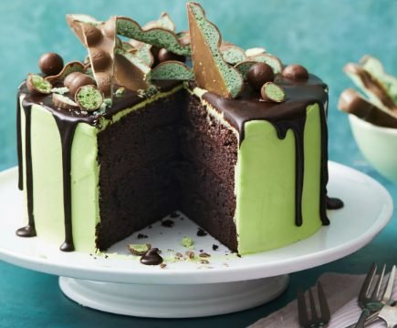 Chocolate Mint Cake Recipe | Rich, Refreshing & Decadent Dessert