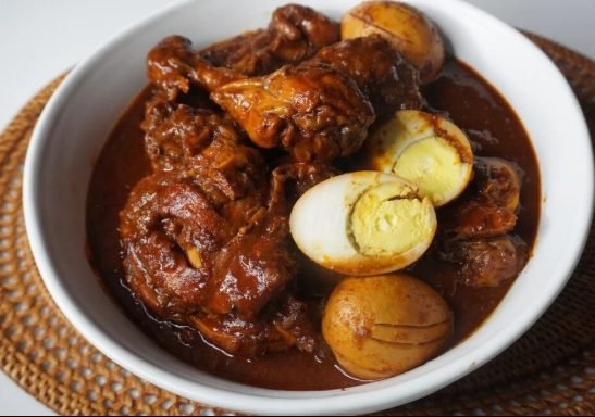 Doro Wat Recipe |Traditional Ethiopian Spicy Chicken Stew