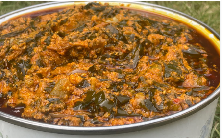 Ghanaian Kontomire Stew Recipe | Traditional Cocoyam Leaf Stew