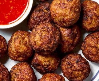 Bola-Bola (Filipino Meatballs)