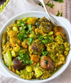 Indian Undhiyu