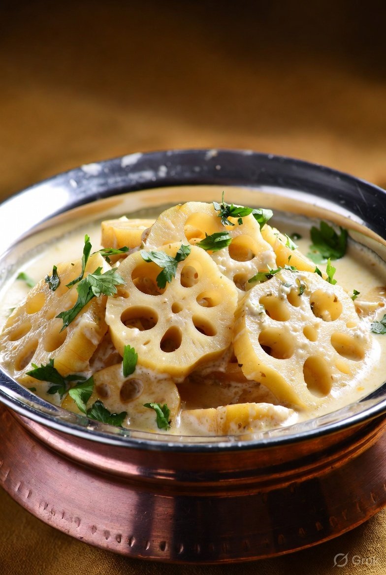 Nadru Yakhni Kashmiri Dishes