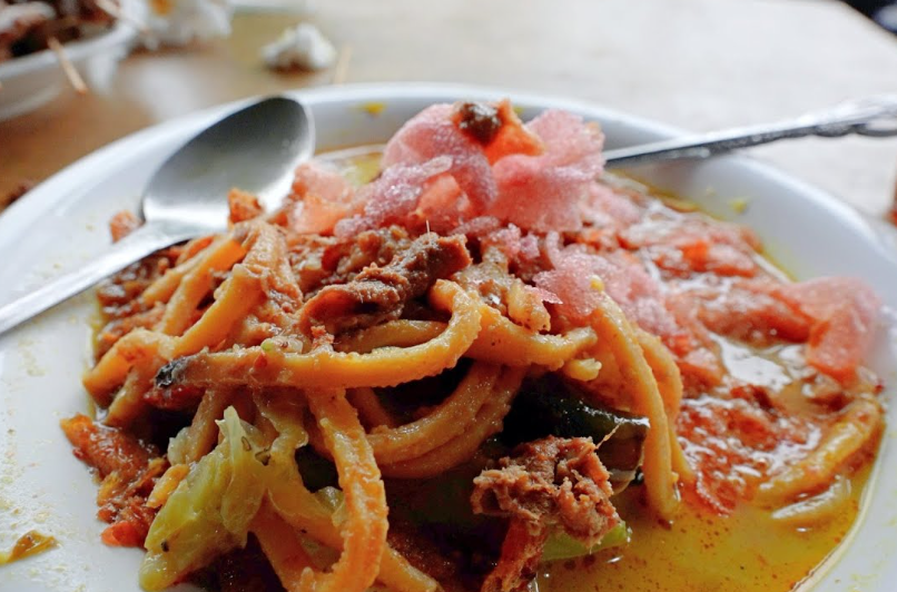 Indonesian Lontong Recipe | Authentic Compressed Rice Cakes