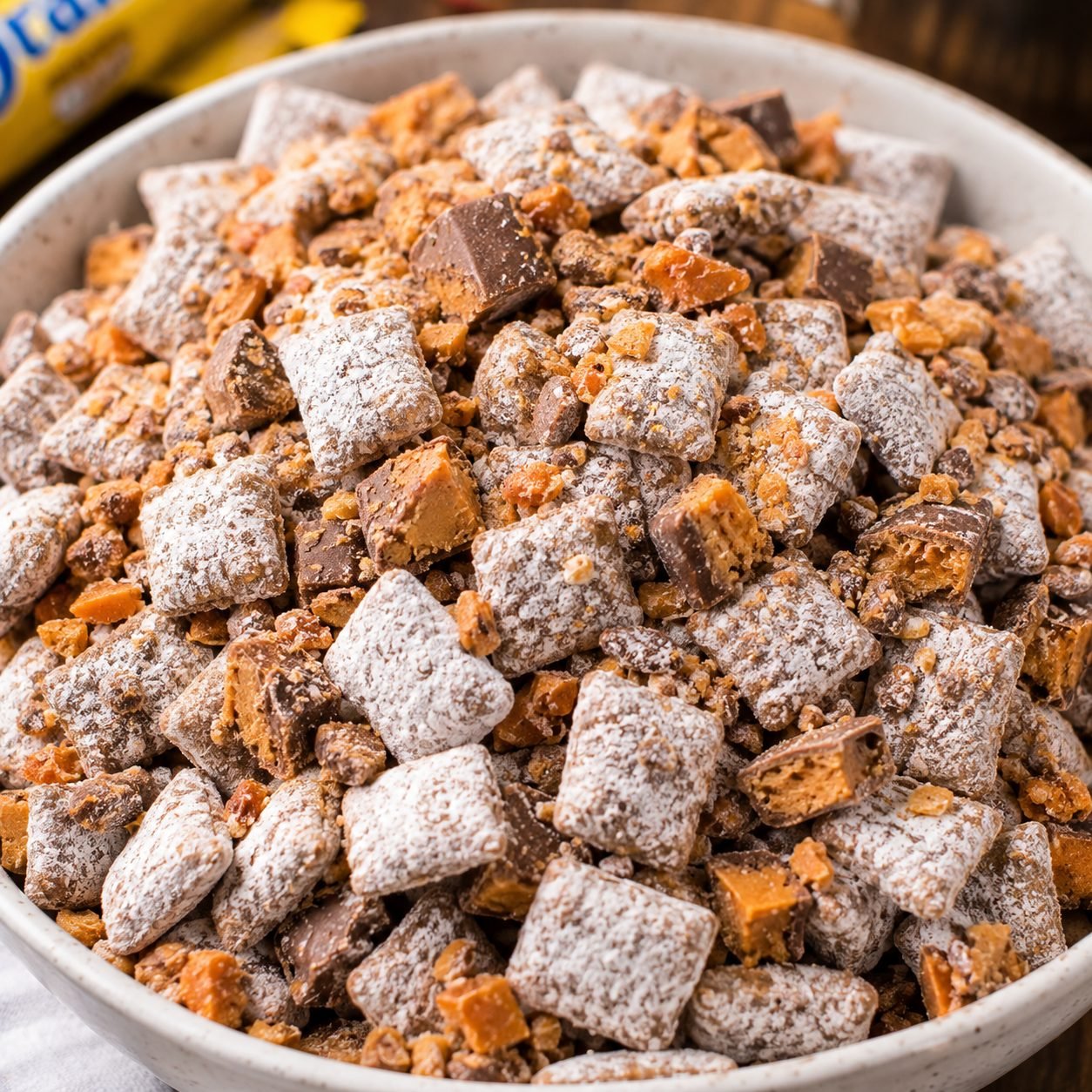 Butterfinger Puppy Chow | Crunchy Peanut Butter Chocolate Snack Mix